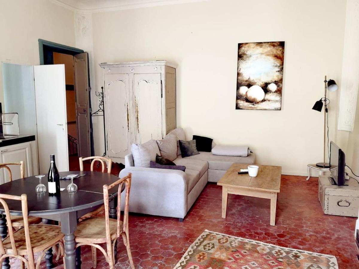 Ancienne maison de maîtres Lourmarin Extérieur photo
