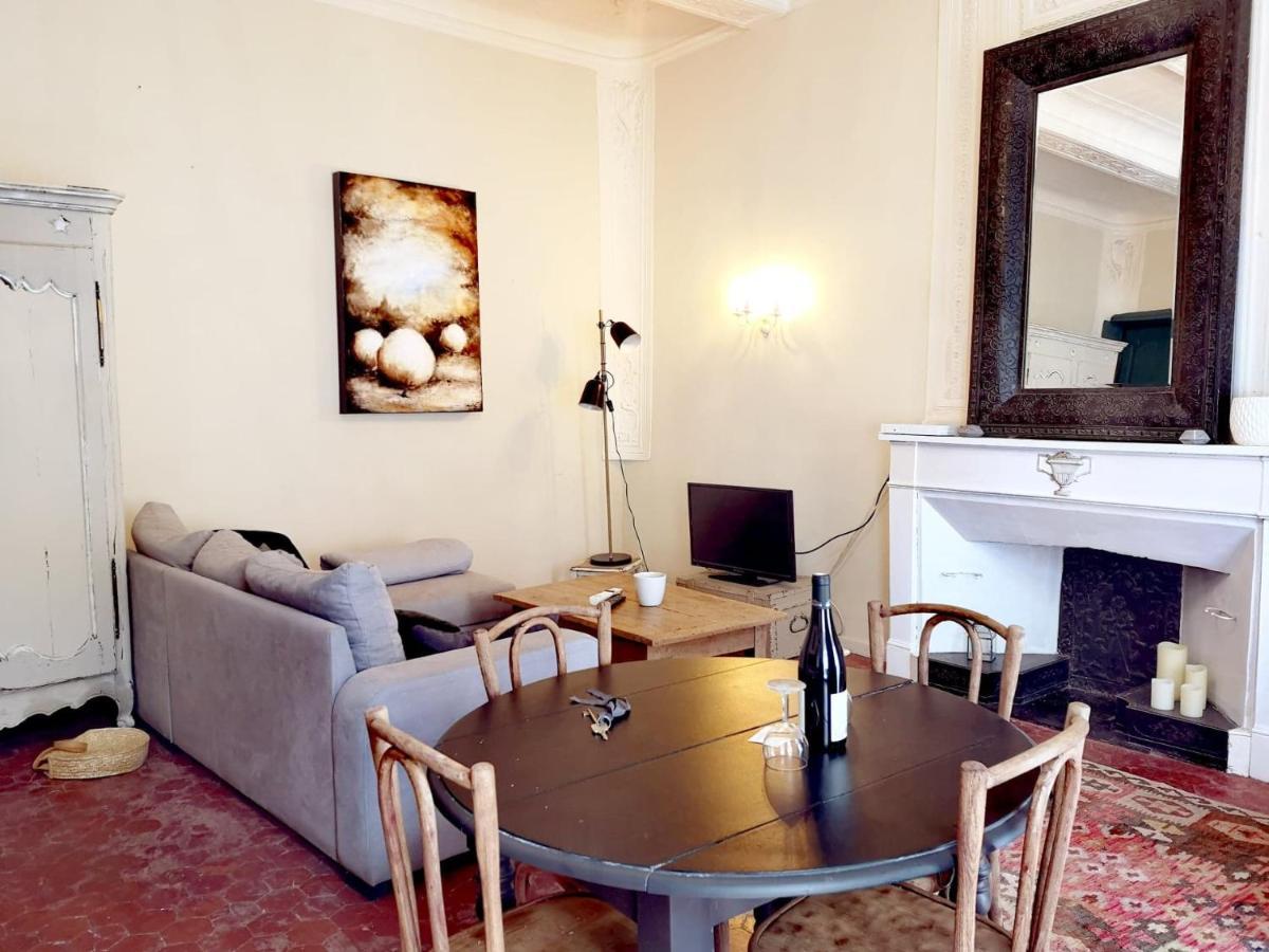 Ancienne maison de maîtres Lourmarin Extérieur photo